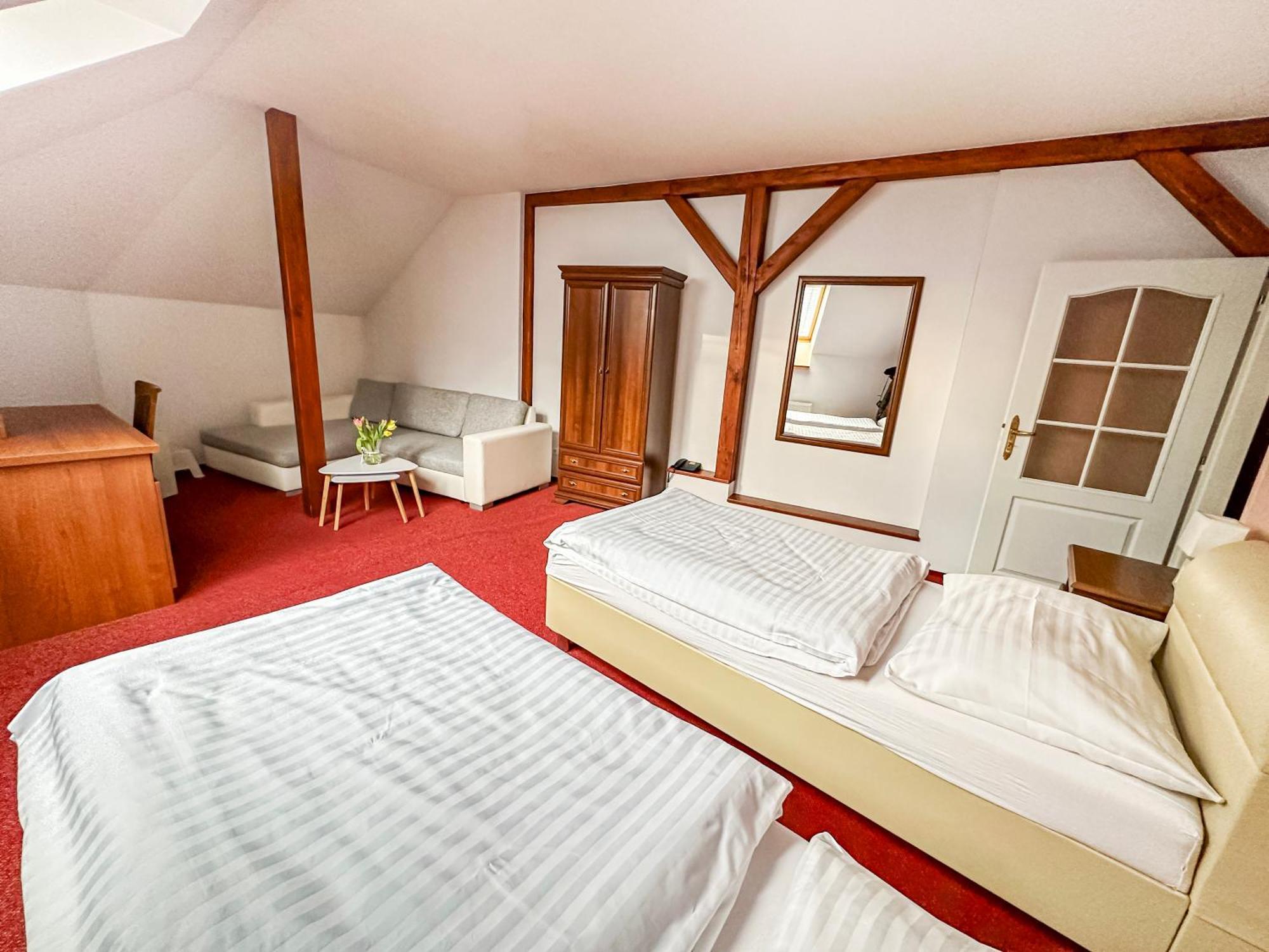 Hotel Ruzek Граніце Екстер'єр фото